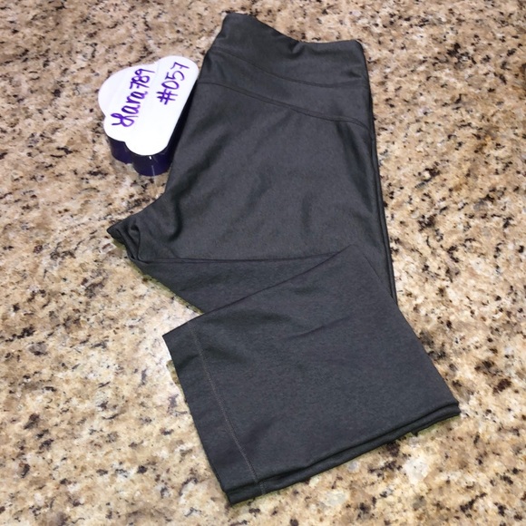 Under Armour Pants - Under Armour Capri